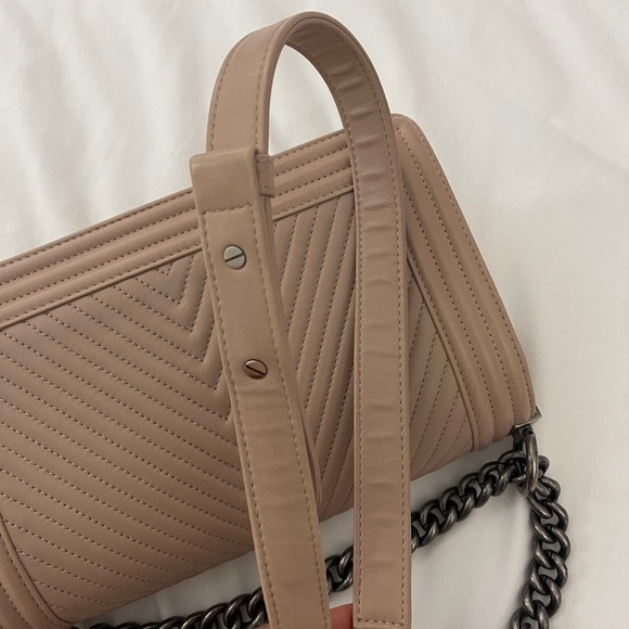 Chanel Boy Flap Bag Chevron Lambskin Old Medium - Picture 10 of 14
